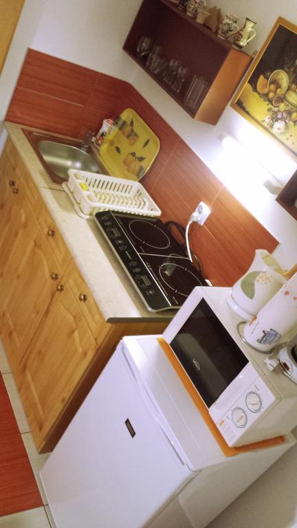 Virag Apartmanhaz Sopron Bagian luar foto