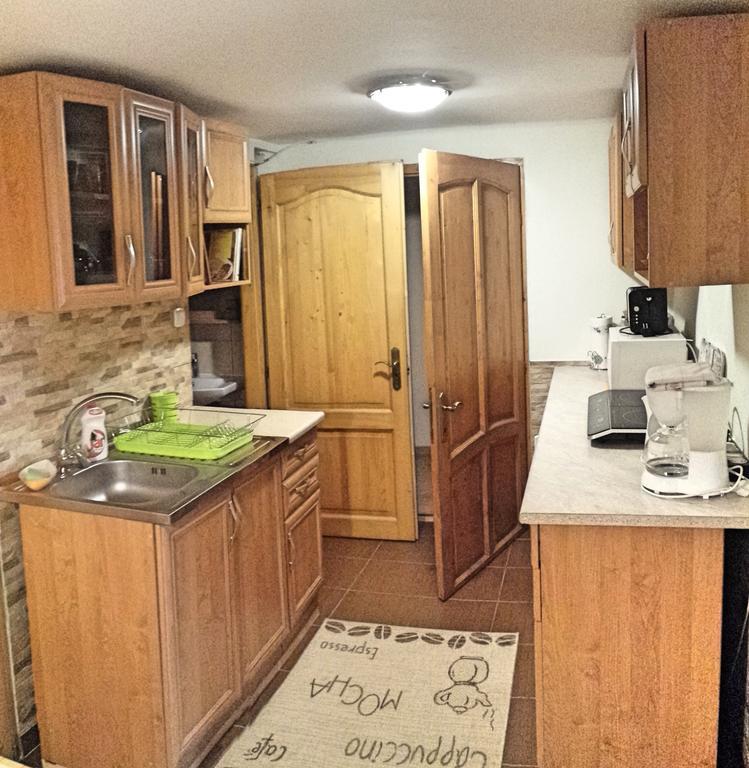 Virag Apartmanhaz Sopron Bagian luar foto